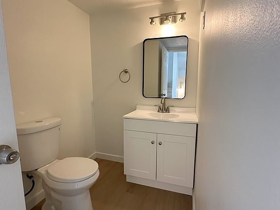 4th image of 725 S 1000 W APT 4