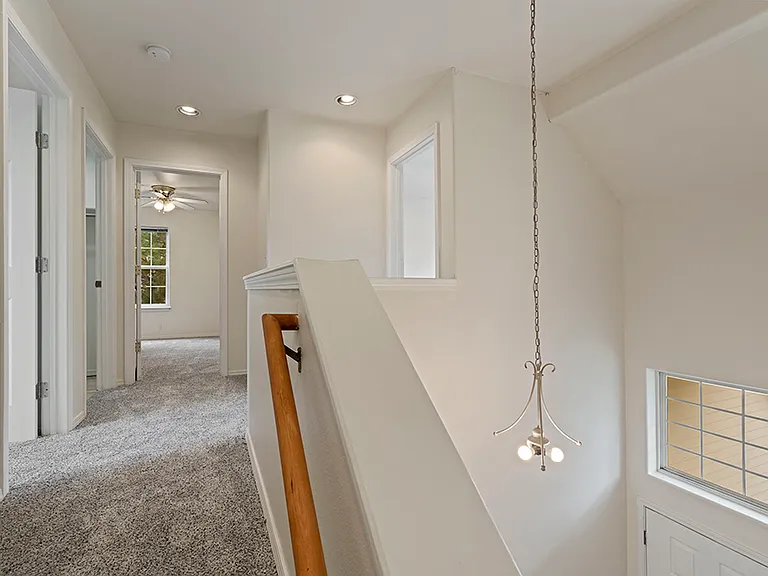 606 Valentine Dr — Photo 25