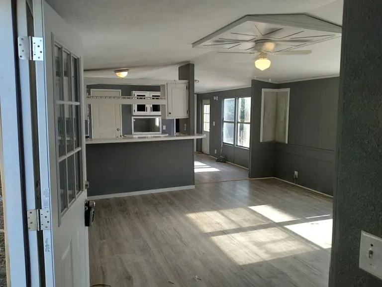 315 The Oil Rd — Photo 6