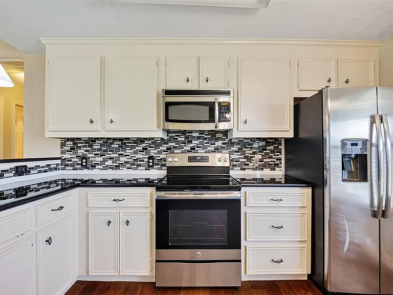 2914 County Road 855B — Photo 10