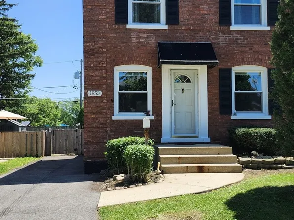 1953 Illinois St, Des Plaines, IL 60018