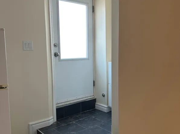 156 Rosemount Ave, Toronto, ON M6H 2M9