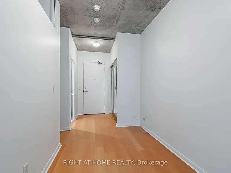 333 Adelaide St E #418 — Photo 16