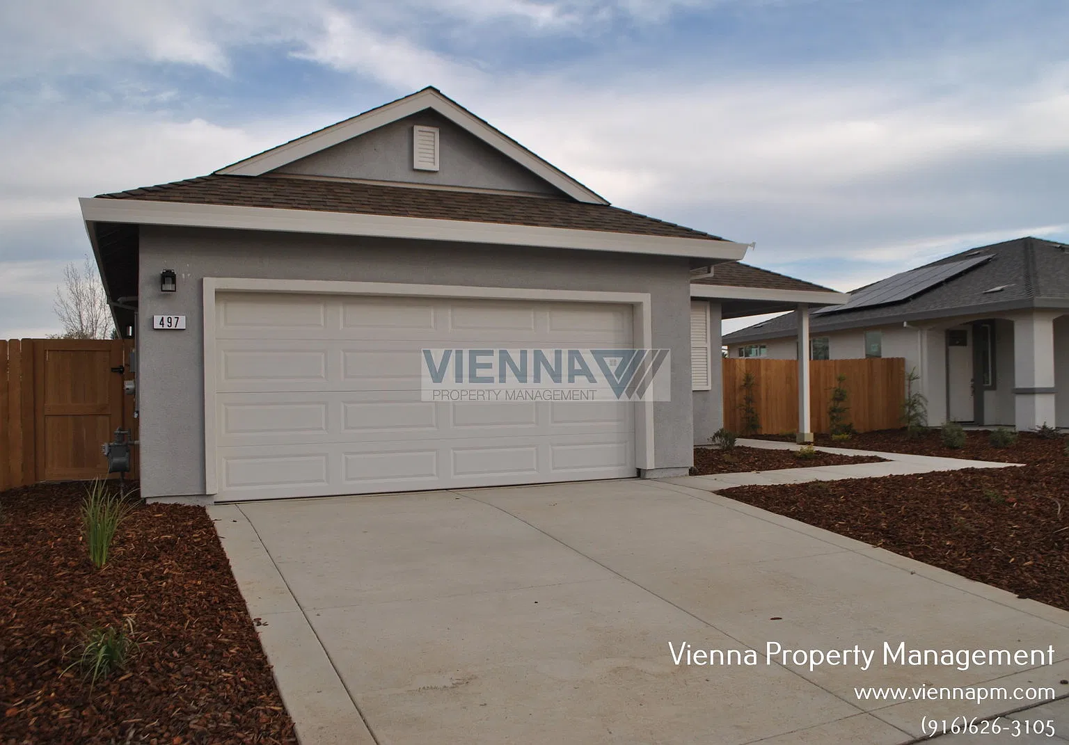 3 bed, 2.0 bath, 1427 sqft, $2,495 — Photo 2