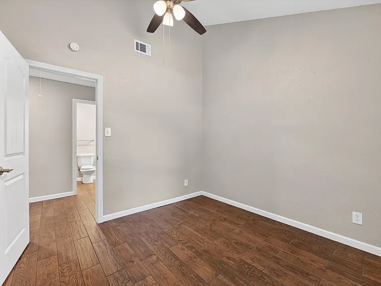 2908 Mistywood Ln — Photo 10