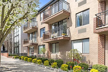 423 95th Street in Fort Hamilton