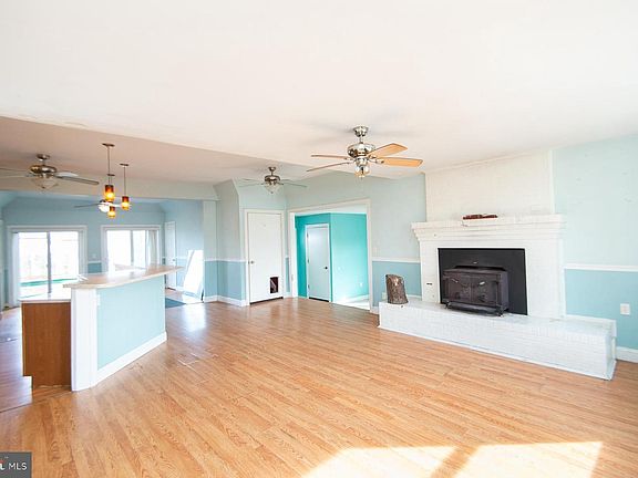 2nd image of 1210 Stone Boundary Rd