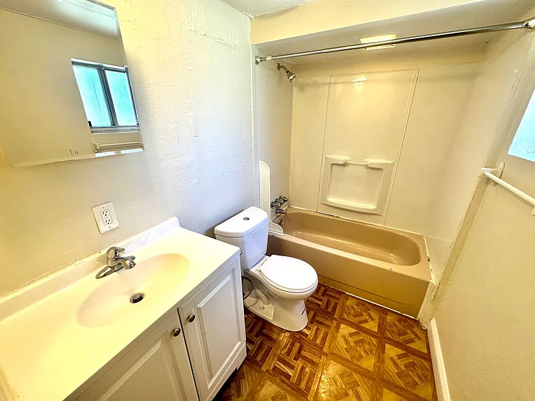 147 Virginia Ave — Photo 25