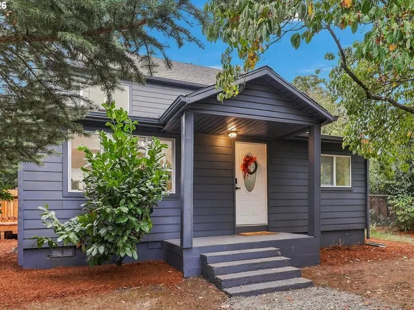 5390 NE Skidmore St, Portland, OR 97218