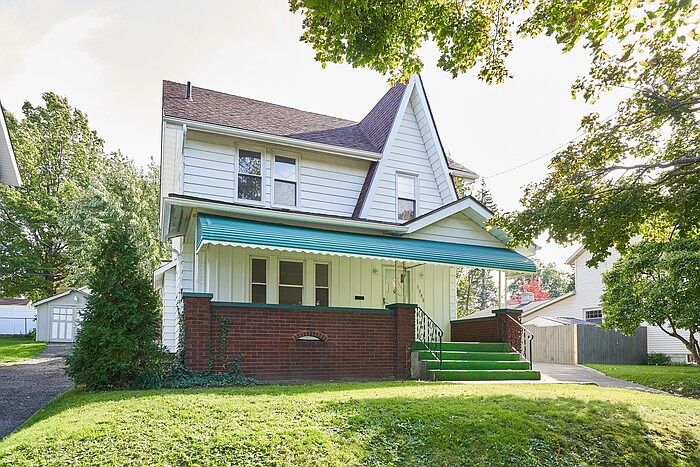 1st image of 1495 Brown St