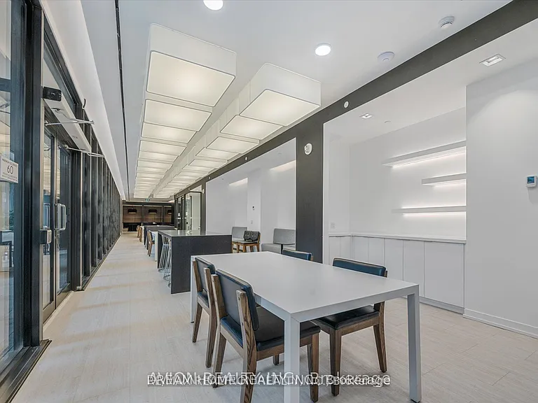 85 Wood St #1016 — Photo 18