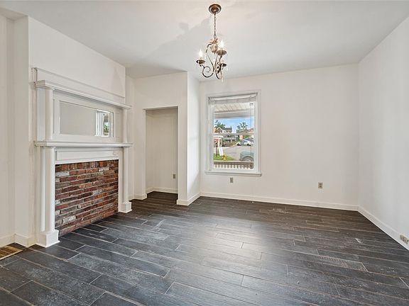3rd image of 133 W Pike St