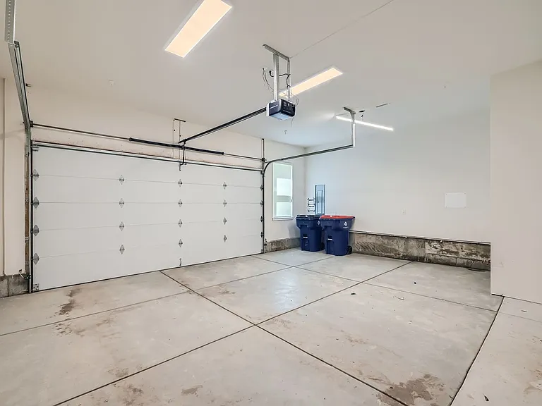 567 Canary Ln — Photo 10