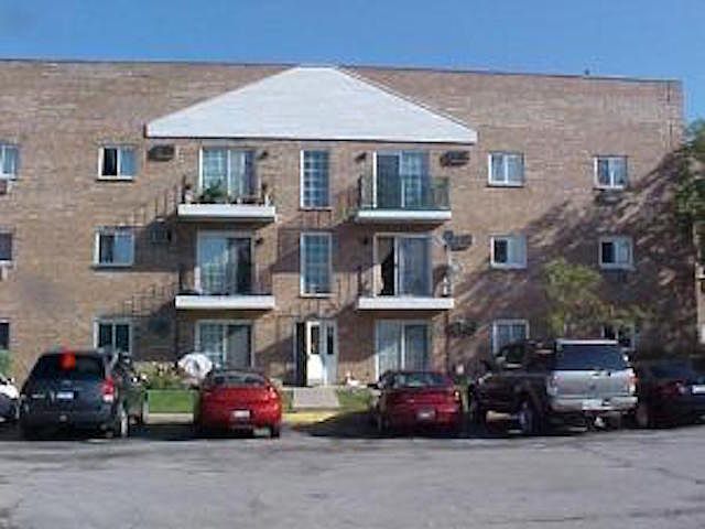 2nd image of 125 W Elk Trl APT 324