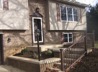 83 S Snyder St, Manheim, PA