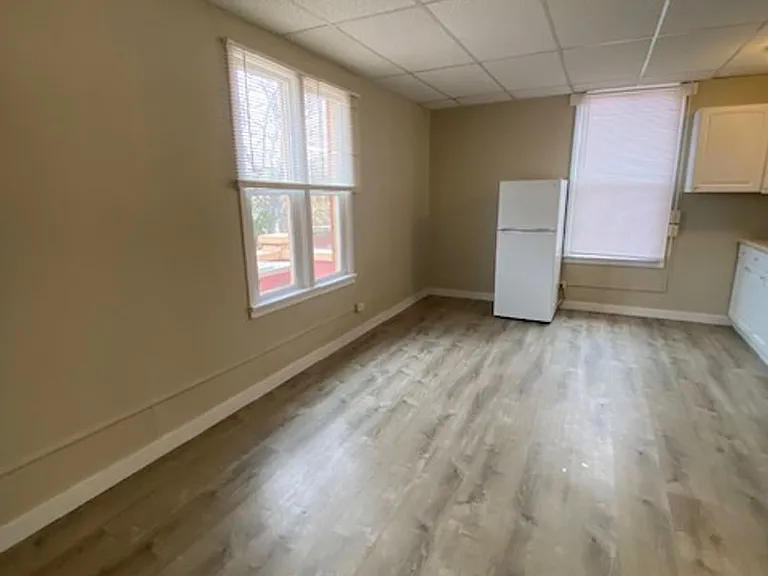 627 Arizona Ave #6 — Photo 9