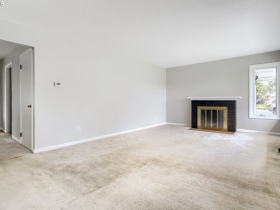 3rd image of 1103 SE 120th Ave
