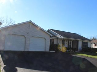 56 Clinton Dr, Factoryville, PA 18419