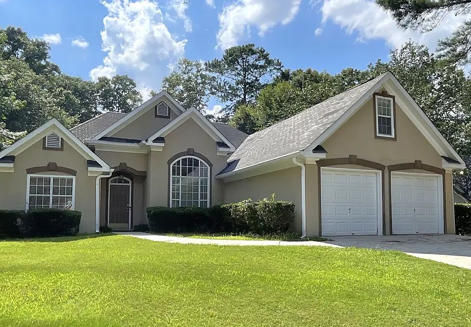 1st image of 826 Cambridge Creek Dr SW