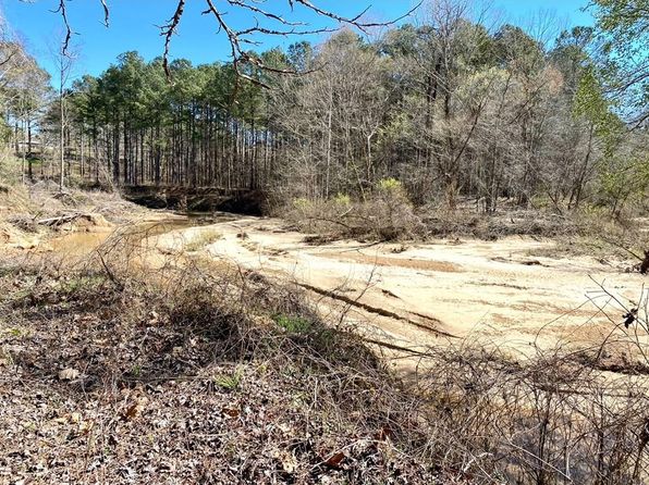 265 Roby Rd, Holcomb, MS 38940