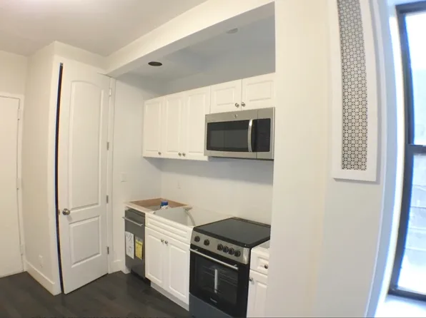 326 Ft Washington Avenue 1L image 1 of 3
