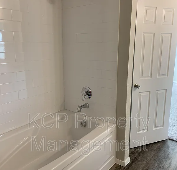 1127 S Kingfisher Ln — Photo 11