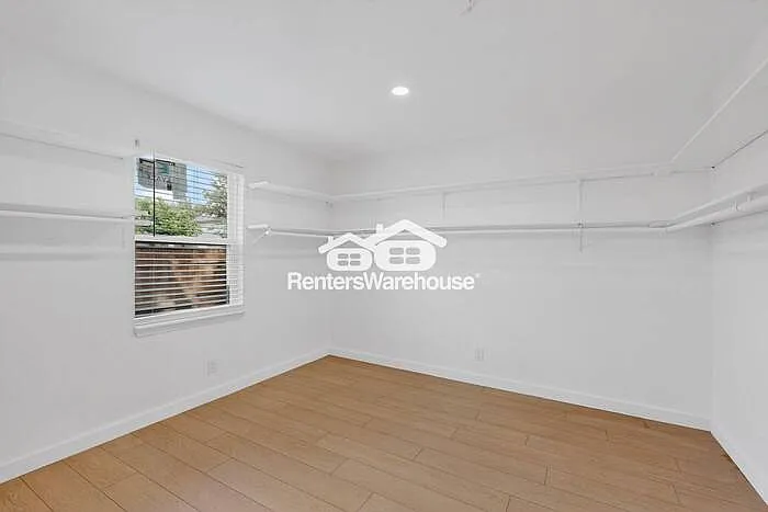 1408 Seely St — Photo 39