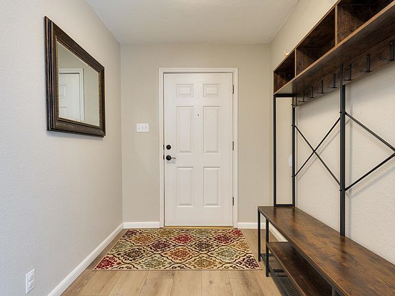 3rd image of 106 Presidio Drive