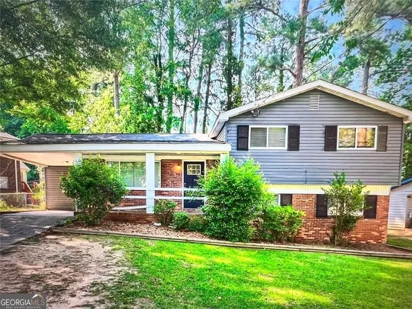 3238 Amhurst Dr NW, Atlanta, GA 30318