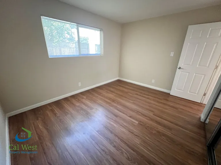428 S 11th St #3 — Photo 17