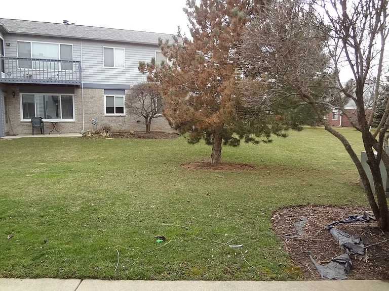 220 Brett Cir #B — Photo 18