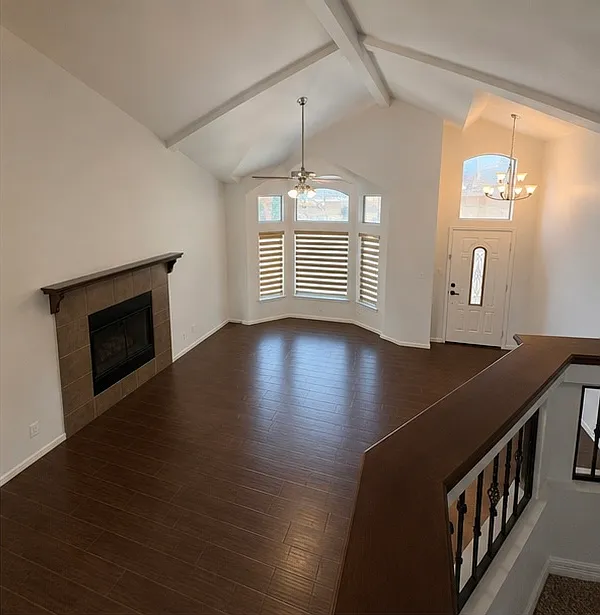 4 bed, 2192 sqft, $2,500 — Photo 4