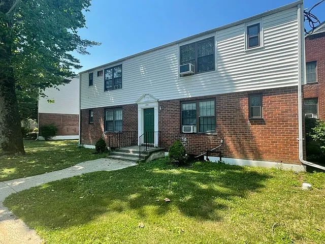226 Virginia Ave #A — Photo 2