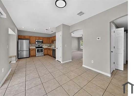 6641 Cambridge Park Dr — Photo 11