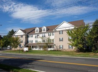 189 Newington Rd APT 206, West Hartford, CT 06110