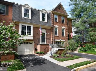 7712 Gromwell Ct, Springfield, VA 22152