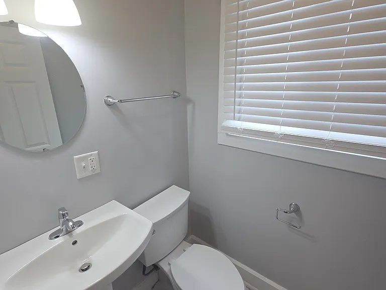 3621 N Kenwood Ave — Photo 13
