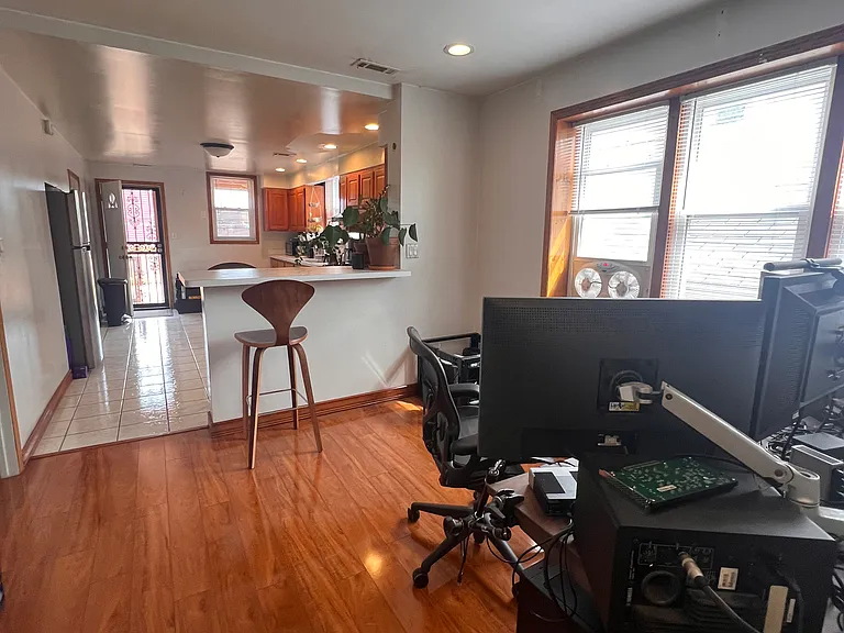 3041 S Lowe Ave #2 — Photo 15