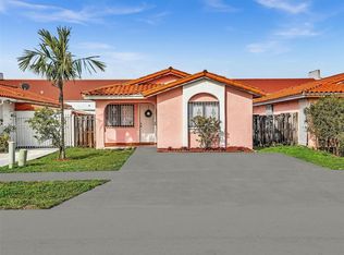 6952 W 29th Way, Hialeah, FL 33018