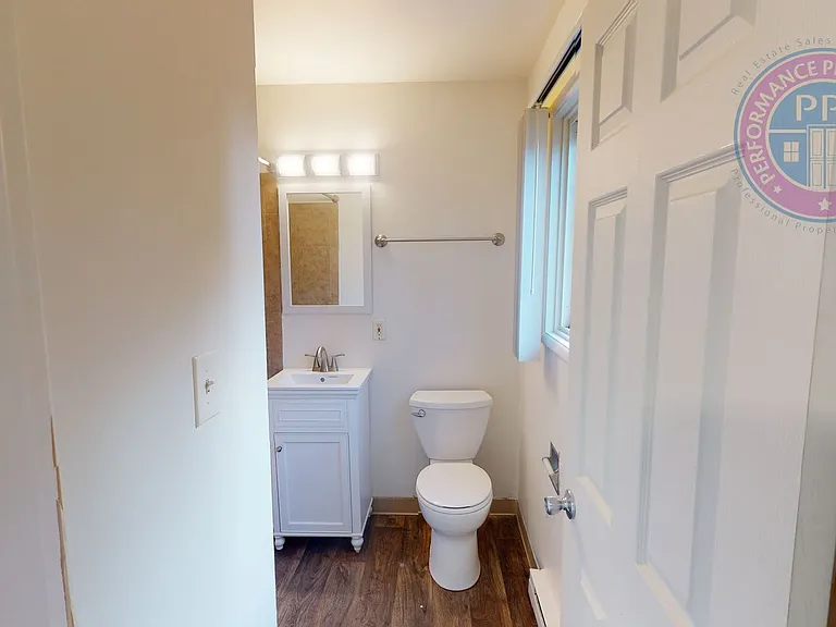 525 SE 28th Ave #110 — Photo 9