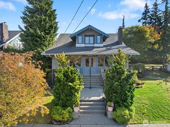 3222 41st Avenue SW, Seattle, WA 98116