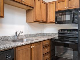 455 NE 24th Ave