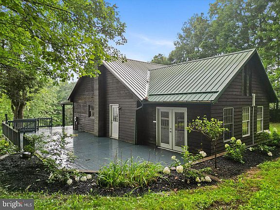 2nd image of 704 Old Crellin Rd
