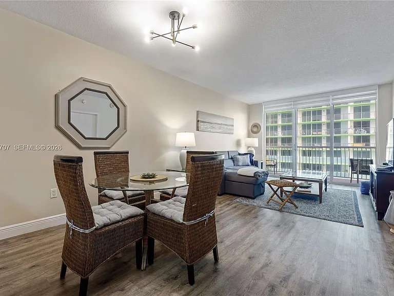 1750 N Bayshore Dr #1405 — Photo 18