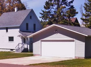 141 2nd St, New Allouez, MI 49805