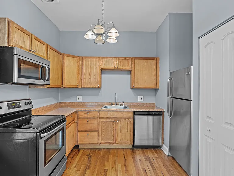 912-916 Lafayette Ave #914A — Photo 12
