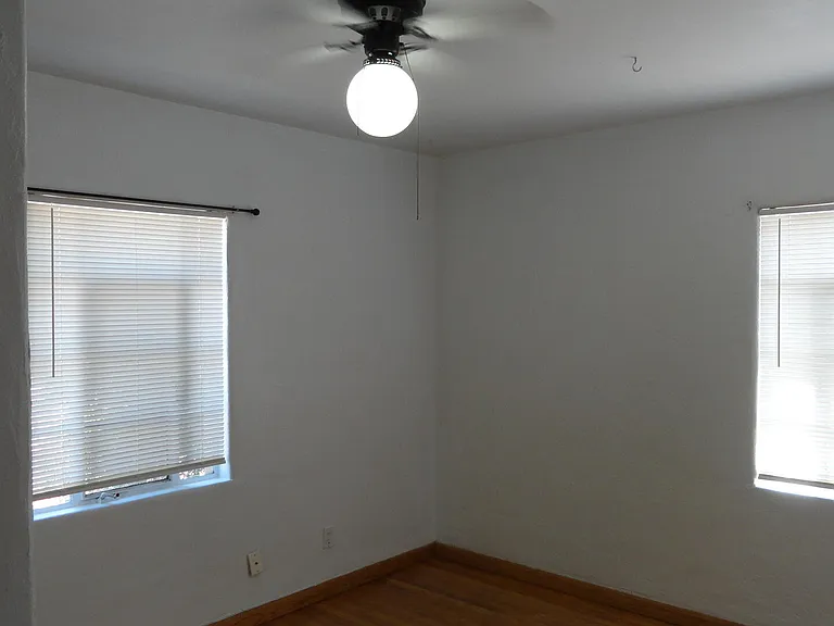 725 Carlisle Blvd NE — Photo 11
