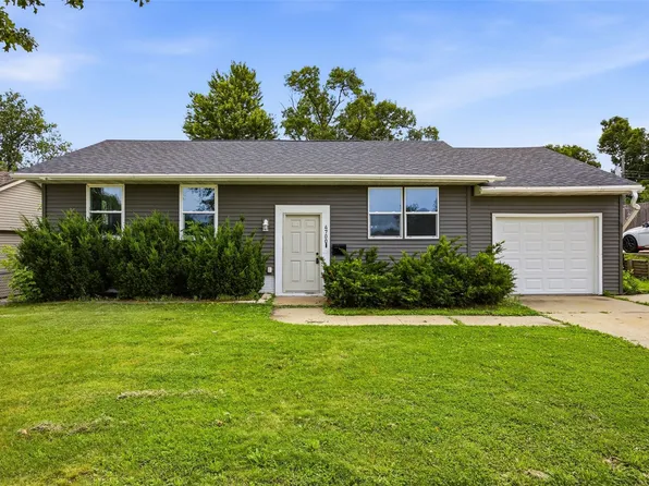 4700 Wenig Rd NE, Cedar Rapids, IA 52402