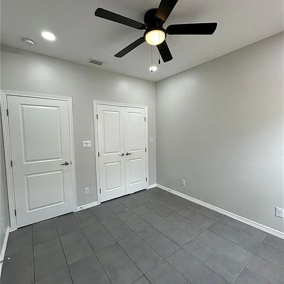 11006 N 33rd Ln #4 — Photo 5