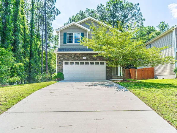 555 N Saylor St, Southern Pines, NC 28387